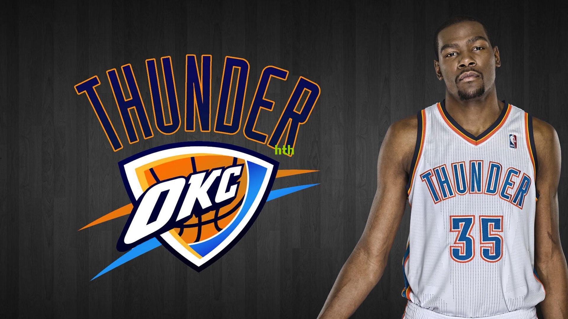 华体会官网|基恩怒斥主持人安静点!直播中不满话题转移,名宿强硬作风引热议